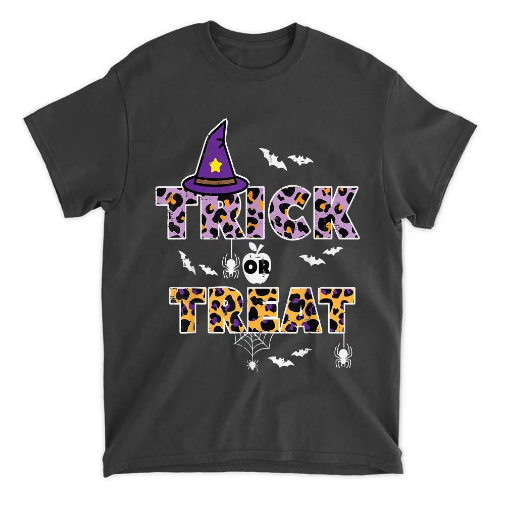 Trick Or Teach Witch Leopard Halloween Costume Teacher Women T-Shirt