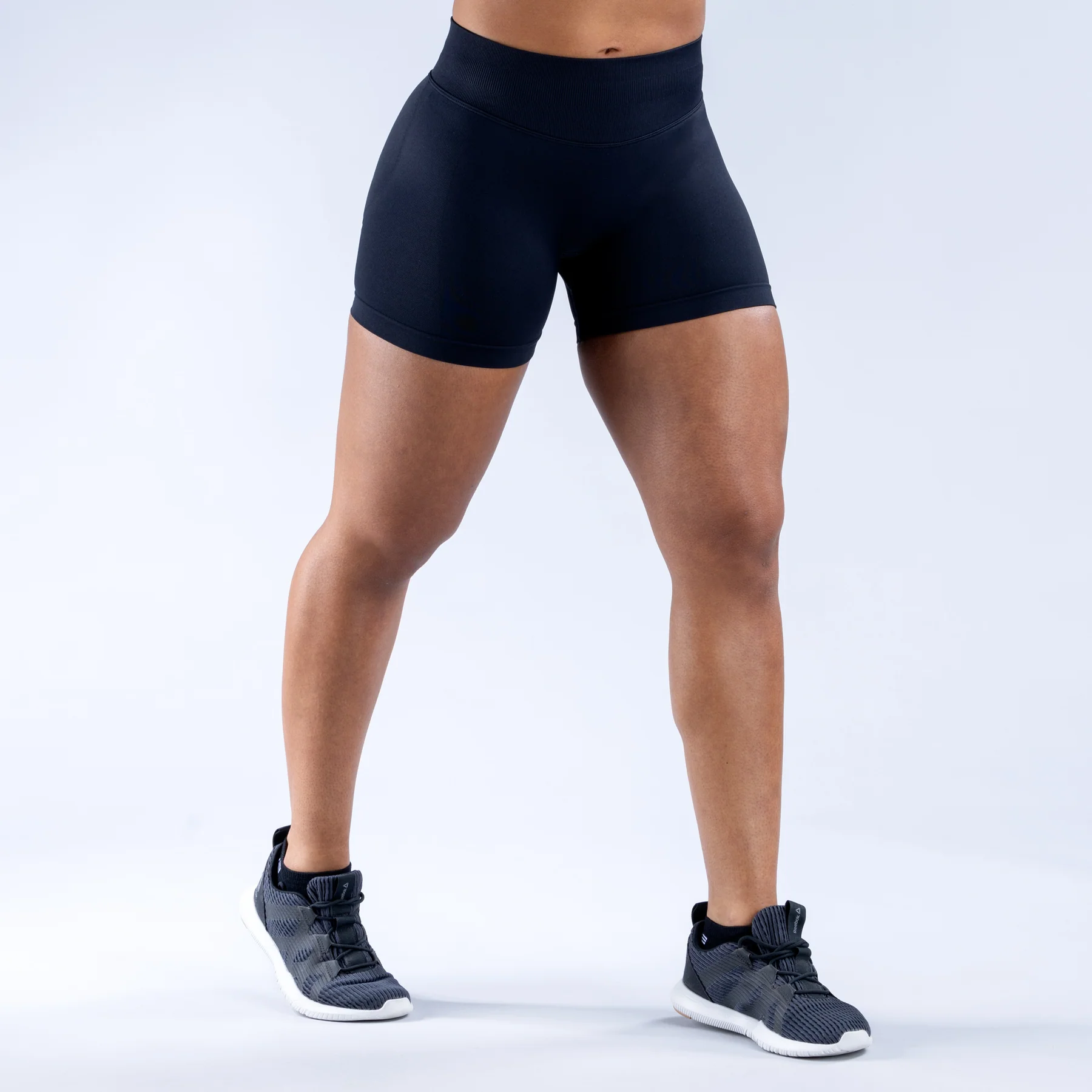 DFYNE Womens Leggings Impact Shorts - Midnight Black