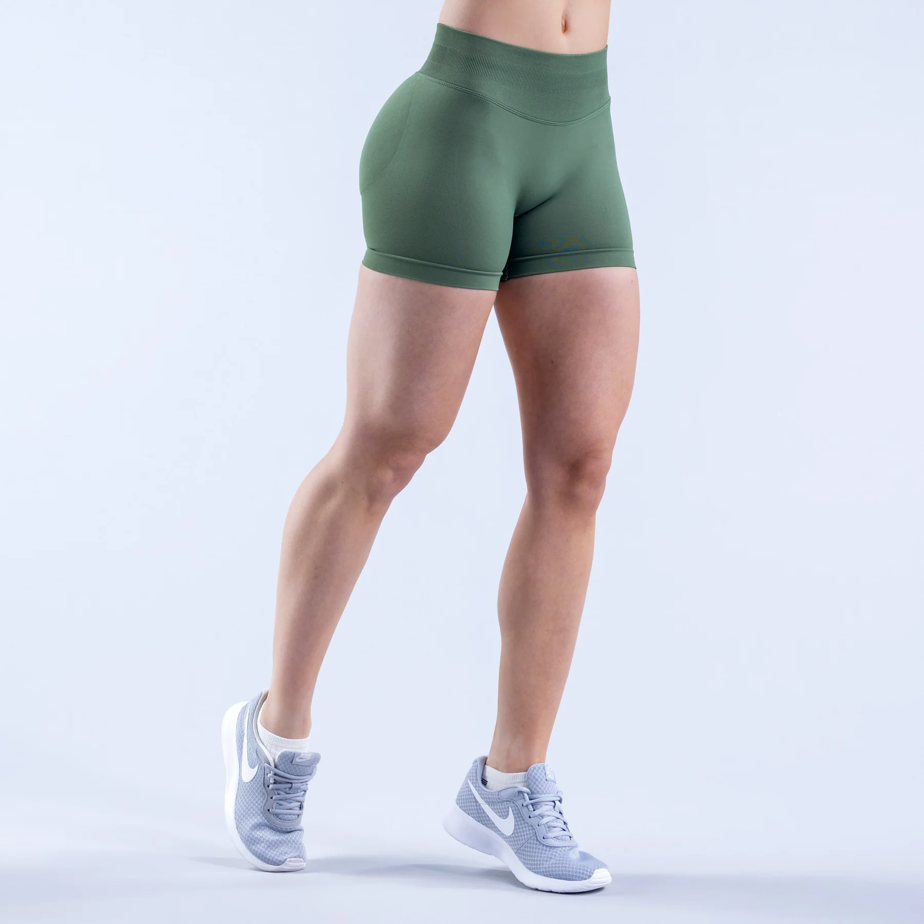 DFYNE Womens Leggings Impact Shorts - Pistachio