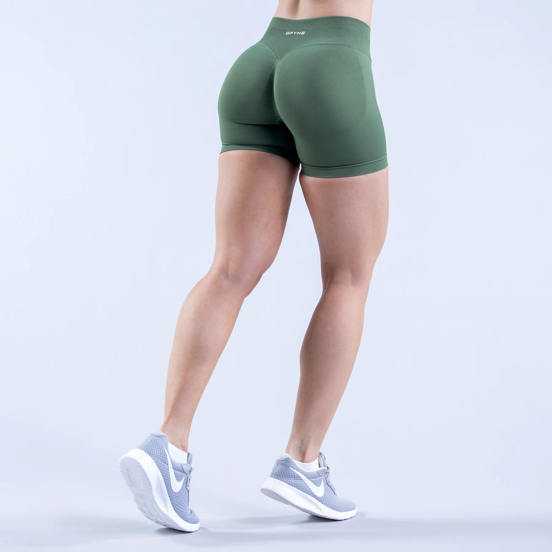 DFYNE Womens Leggings Impact Shorts - Pistachio
